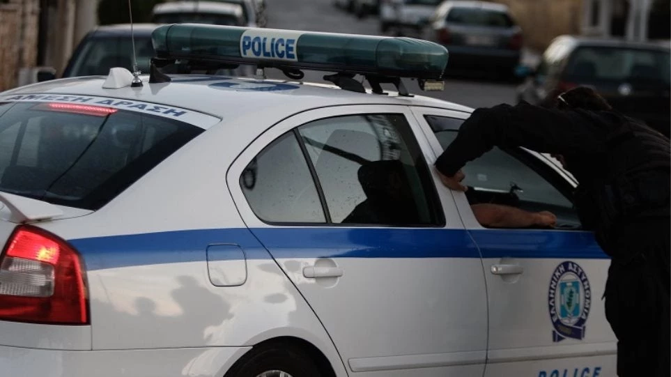 Πάτρα: Έβαλε βενζίνη και λήστεψε την υπάλληλο του πρατηρίου
